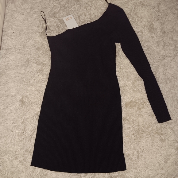 GB Gianni Bini One Sleeve Black Ribbed  Dress NWT Size M - Picture 2 of 7